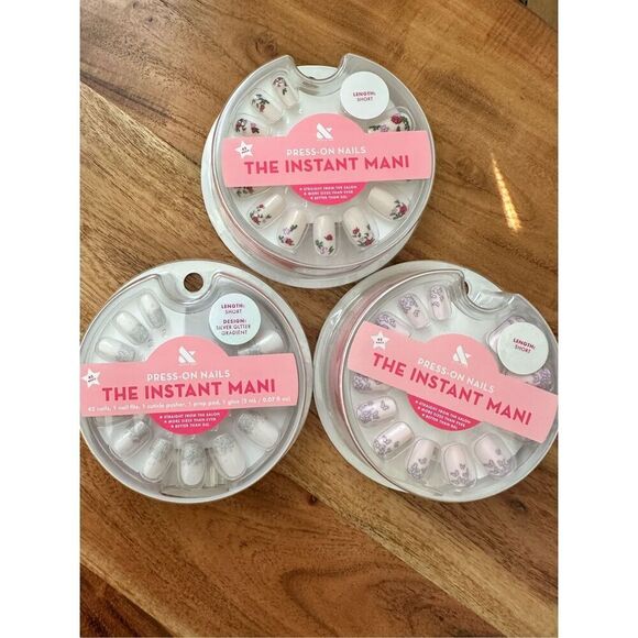 Olive & June The Instant Mani 3 Pack of Press on Nails New Short Length - Picture 1 of 4
